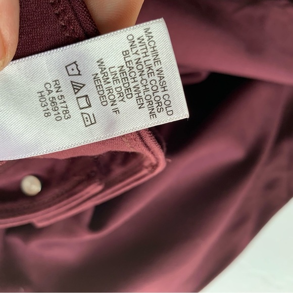 Maurices Burgundy Ladies Size Medium Jeggings - Picture 9 of 10
